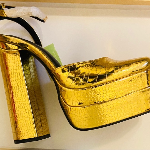 Hight heels - Picture 1 of 4